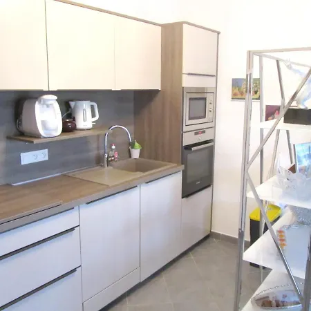 De 2 Chambres Avec Jardin Clos Et Wifi A Rousse A 1 Km De La Plage L'Ile-Rousse (Corsica)