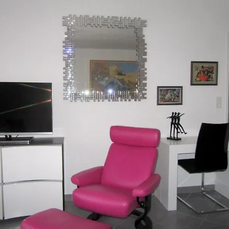 De 2 Chambres Avec Jardin Clos Et Wifi A Rousse A 1 Km De La Plage Apartment