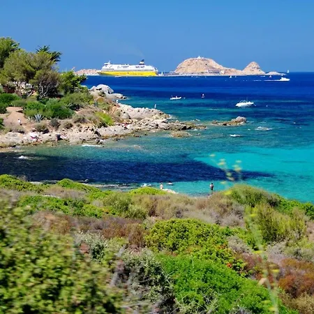 Apartment De 2 Chambres Avec Jardin Clos Et Wifi A Rousse A 1 Km De La Plage L'Ile-Rousse (Corsica)
