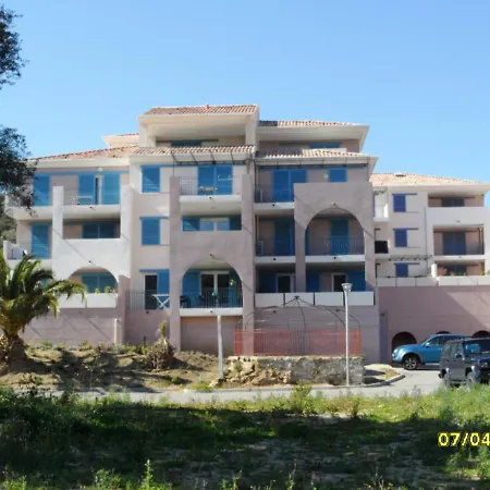 Apartment De 2 Chambres Avec Jardin Clos Et Wifi A Rousse A 1 Km De La Plage *